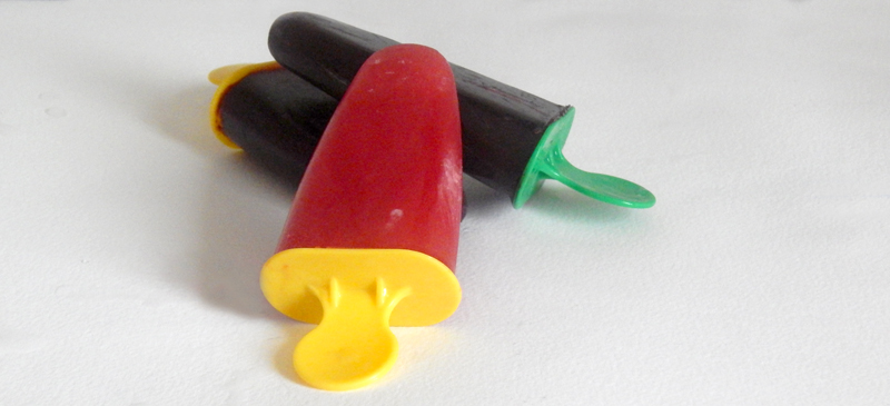Kit de survie estival : des bâtonnets glacés aux fruits rouges